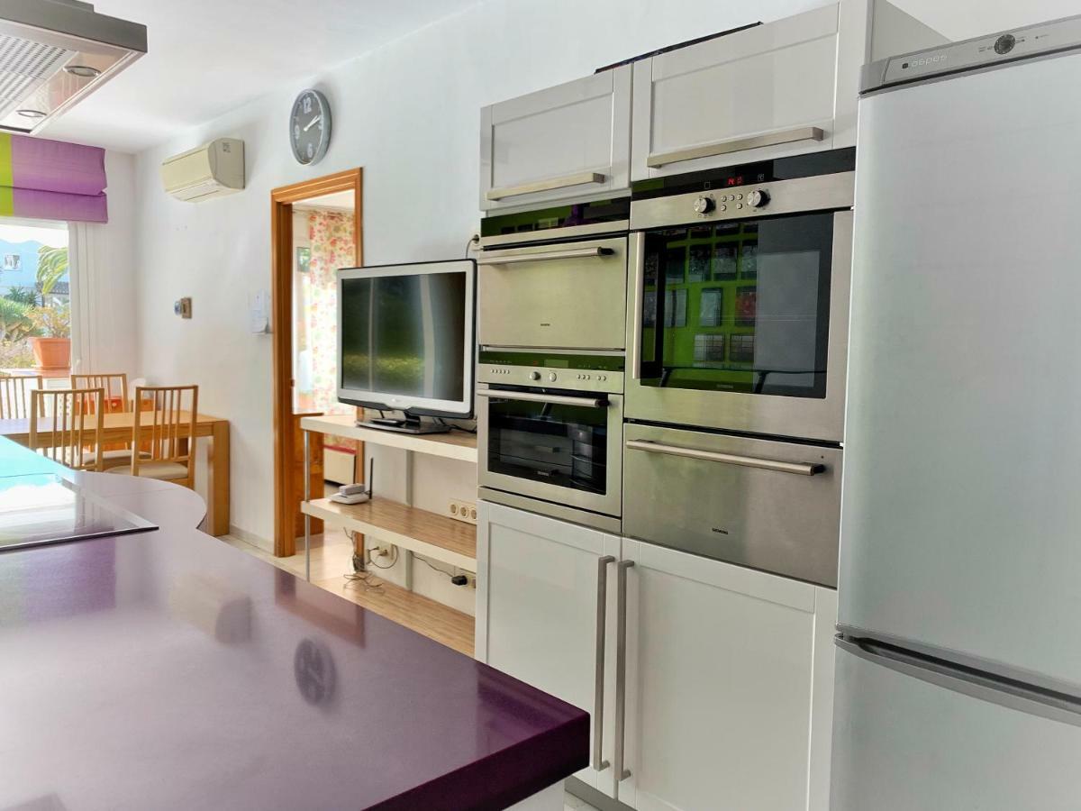 Alcazaba Beach Apartment 3302 エステポナ エクステリア 写真