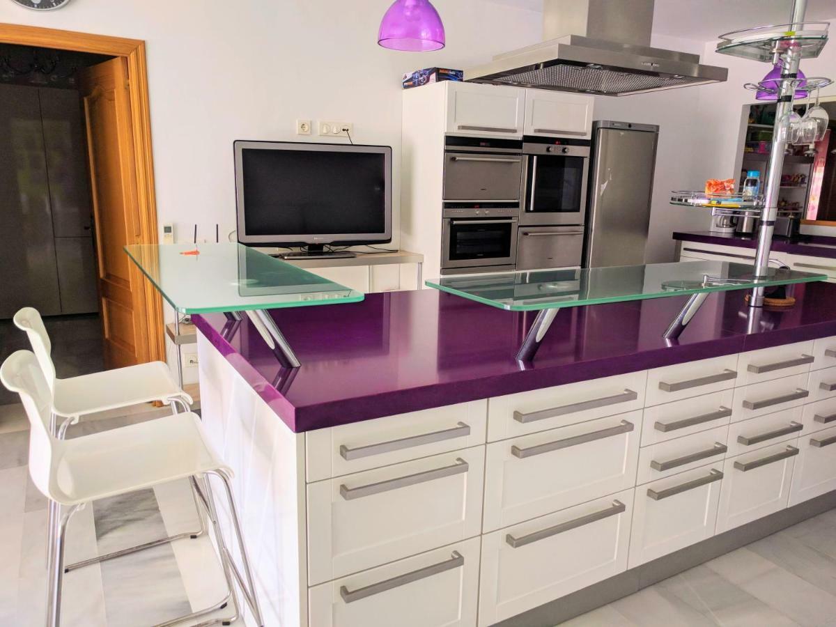Alcazaba Beach Apartment 3302 エステポナ エクステリア 写真