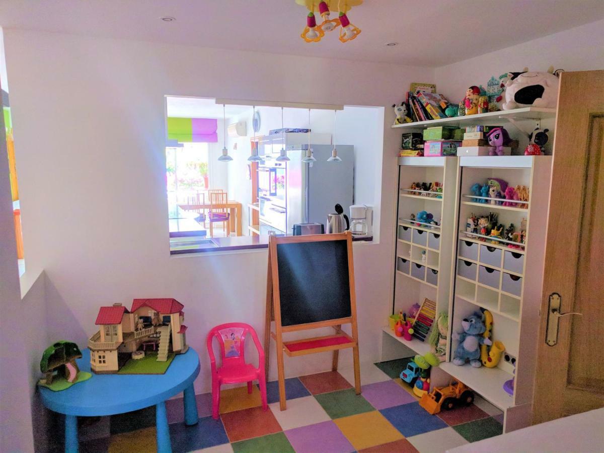 Alcazaba Beach Apartment 3302 エステポナ エクステリア 写真