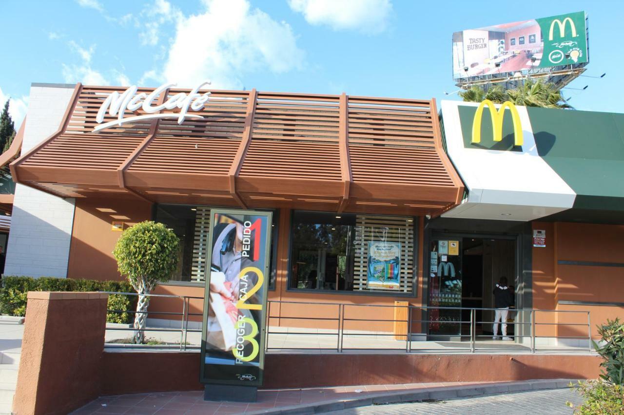 Alcazaba Beach Apartment 3302 エステポナ エクステリア 写真