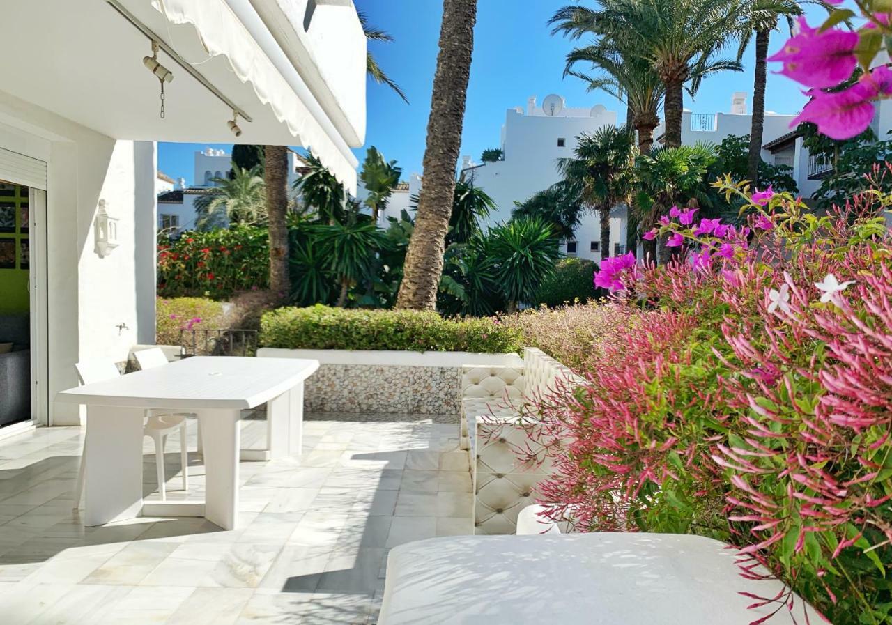 Alcazaba Beach Apartment 3302 エステポナ エクステリア 写真